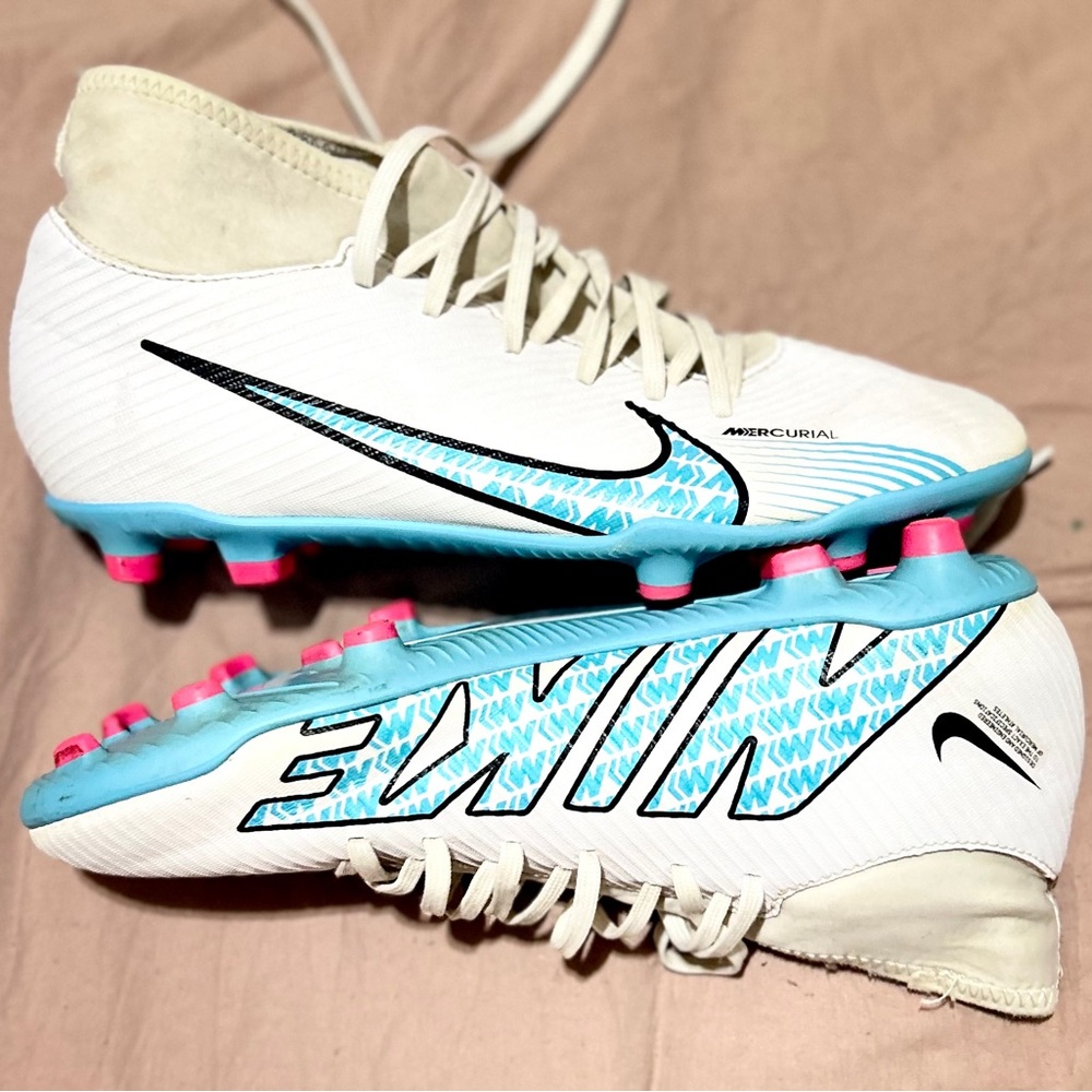 Nike Zoom Mercurial Superfly 9 Academy MG Blast Pack
